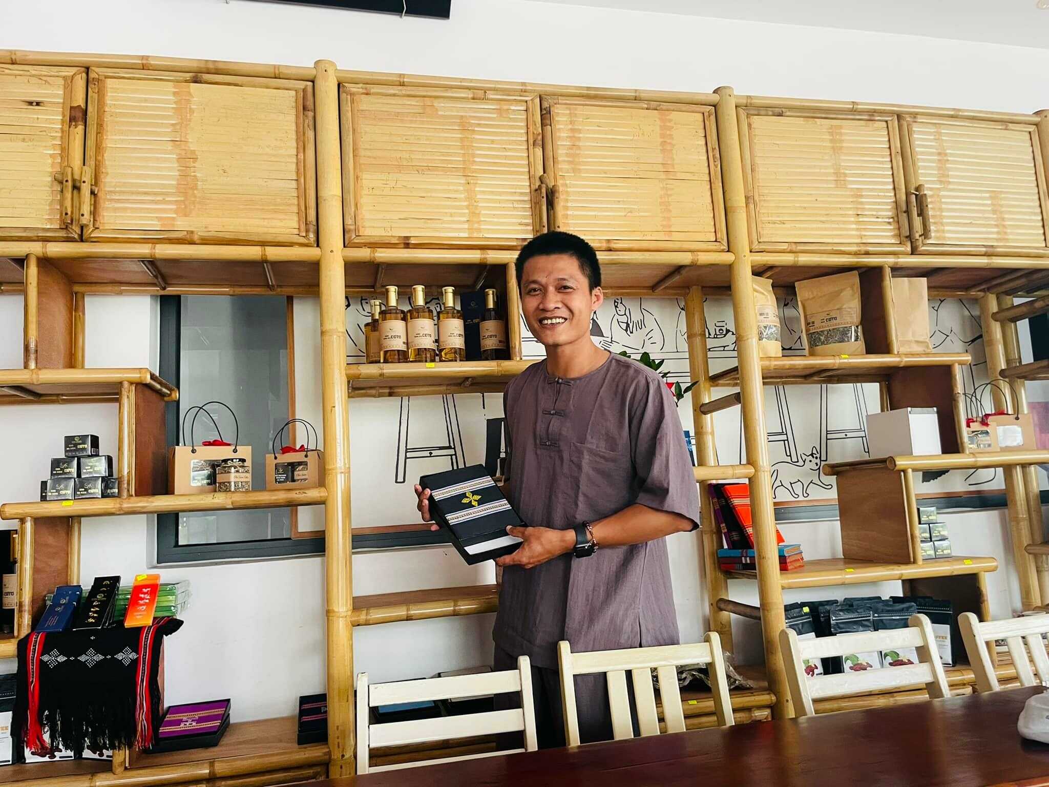 Câu chuyện Ba Kích tím Tây Giang và người giữ hồn dược liệu! 15 duoc-lieu-tay-giang